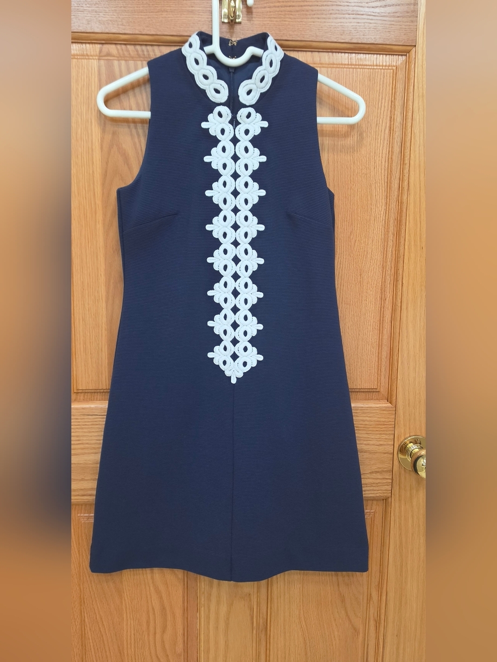Lilly Pulitzer Callista Dress navy sleeveless dress w/gold lace details, XS, pre - Picture 3 of 16